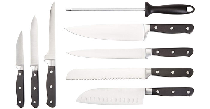 Messer im AmazonBasics Premium Messerblock