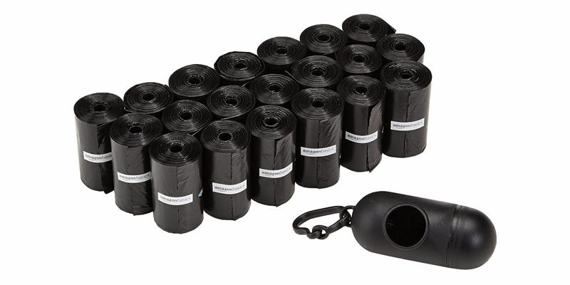 300x Amazon Basics Hundekotbeutel mit Beutelspender und Leinenclip (20 Rollen) für 6,70€