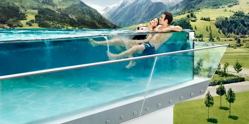 1x Nacht im Tauern SPA Kaprun inkl. 5-Gänge Abendessen & Frühstück & SPA mit gläsernem Skylinepool für 310€